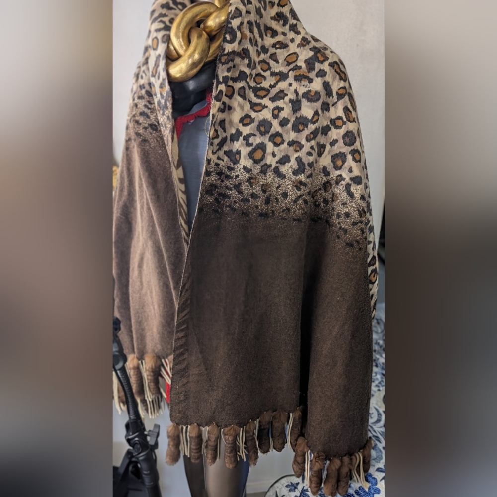 Neiman Marcus Animal Print Wool Rabbit Tail Wrap EUC